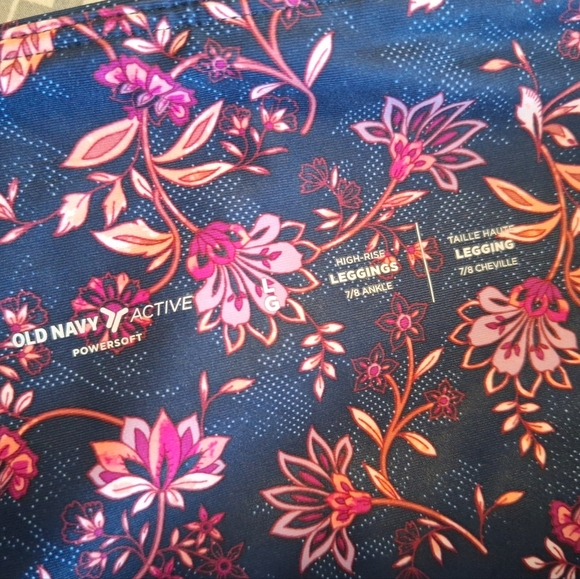 Old Navy Size Large powersoft 7/8 ankle length New without tags leggings - Picture 4 of 4